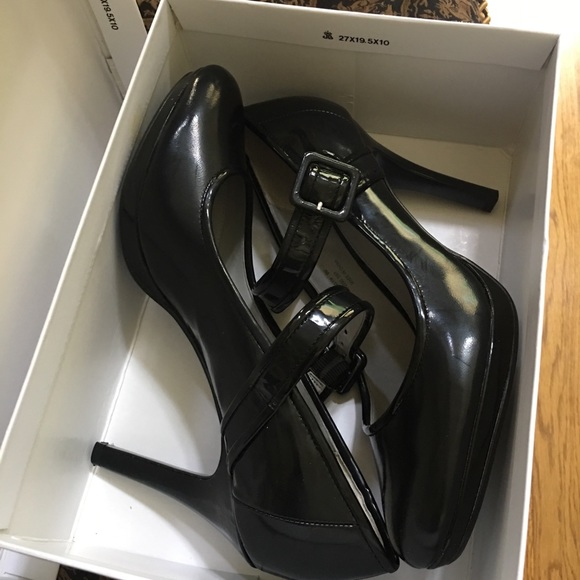 Calvin Klein Mary Janes Size 8M - Picture 7 of 8